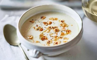 Crème de céleri-rave aux noisettes